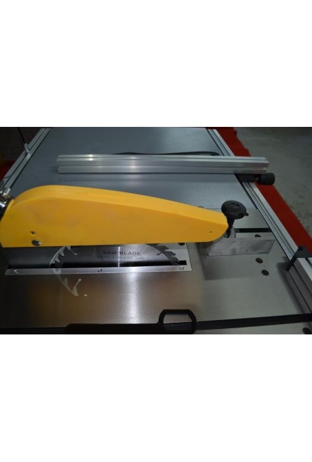 Циркулярна пилка (230 Вт) Holzmann TS 250 (TS250_230V)