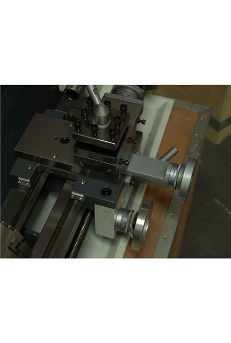 Токарный станок по металлу FDB Maschinen Turner 210x400V (826658)
