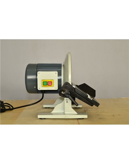 Пила циркулярна Einhell TC-CS 1400 (4330937)