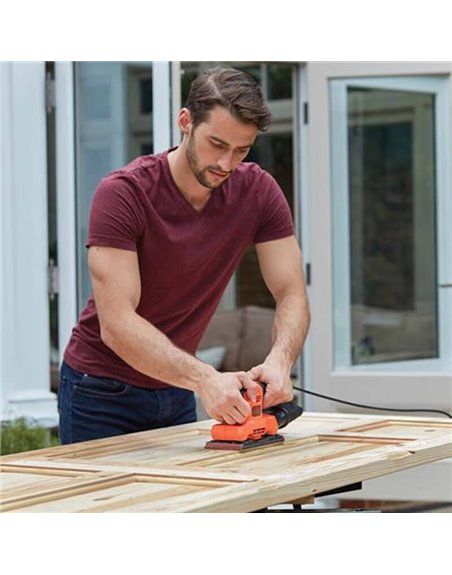 Шлифмашина BLACK&DECKER BEW220