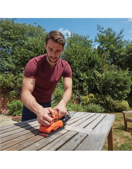 Шлифмашина BLACK&DECKER BEW220