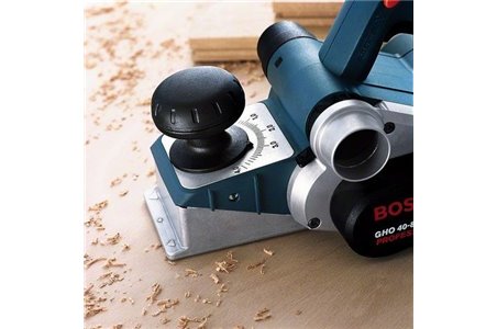 Рубанок BOSCH GHO 40-82 С (060159A760)