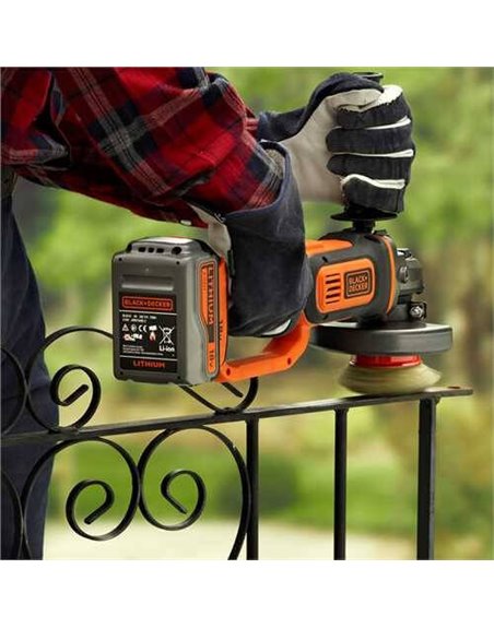 Акумуляторна угловая шлифмашина BLACK&DECKER BCG720M1