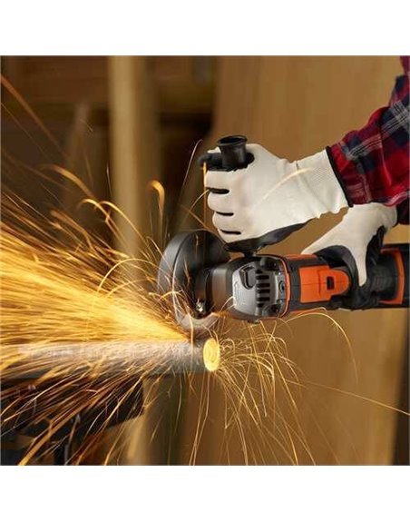 Акумуляторна угловая шлифмашина BLACK&DECKER BCG720M1